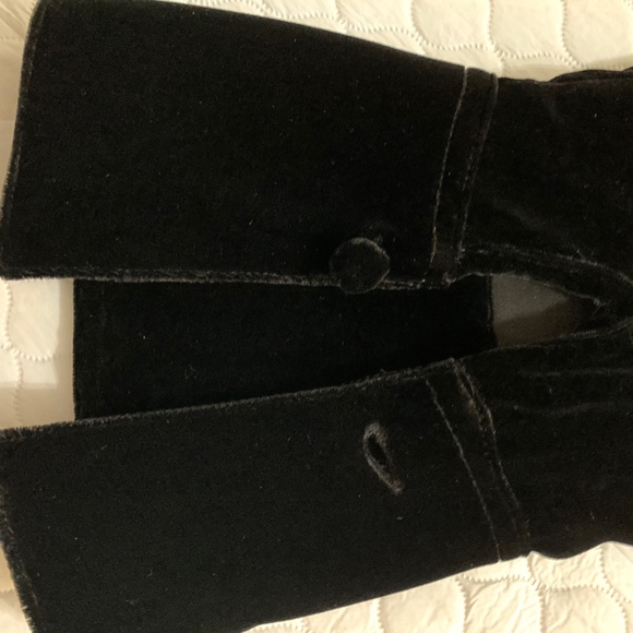 Velvet Jacket with Sleeve detail - Picture 4 of 5